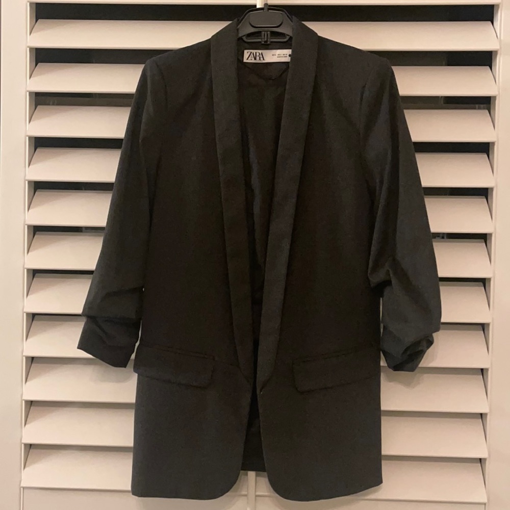 Zara gray suit jacket and pants